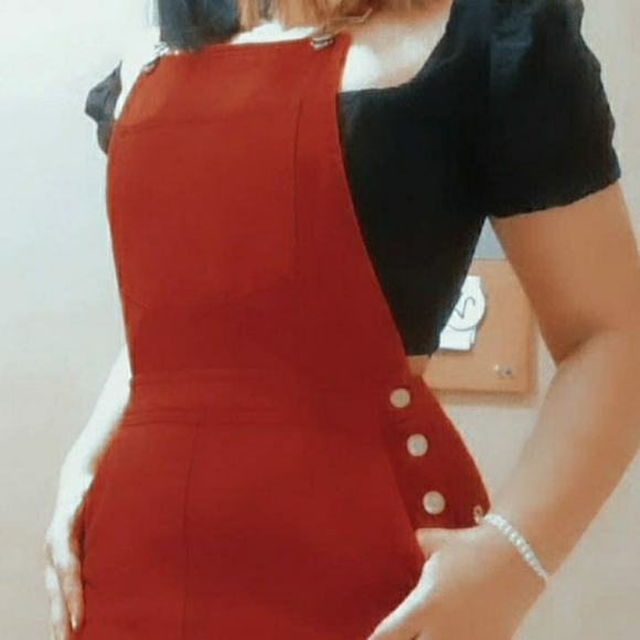 Small forever 21 red overalls - Picture 3 of 3